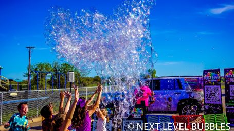 NEXT LEVEL BUBBLES OUTDOOR SHOW NEXT LEVEL BUBBLES OUTDOOR SHOW