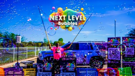 NEXT LEVEL BUBBLES OUTDOOR SHOW NEXT LEVEL BUBBLES OUTDOOR SHOW