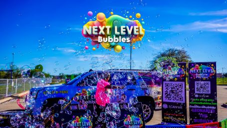 NEXT LEVEL BUBBLES OUTDOOR SHOW NEXT LEVEL BUBBLES OUTDOOR SHOW